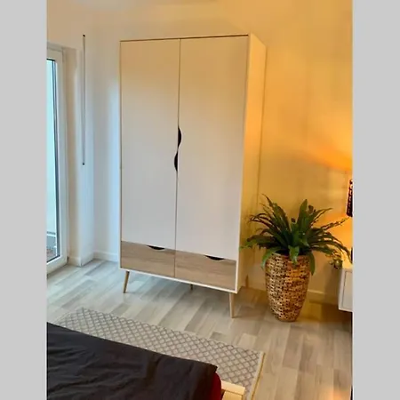 'Das Kleine Feine' - Ruhige, Helle Ferienwohnung Mit Parkplatz Und Balkon Pforzheim Exterior photo