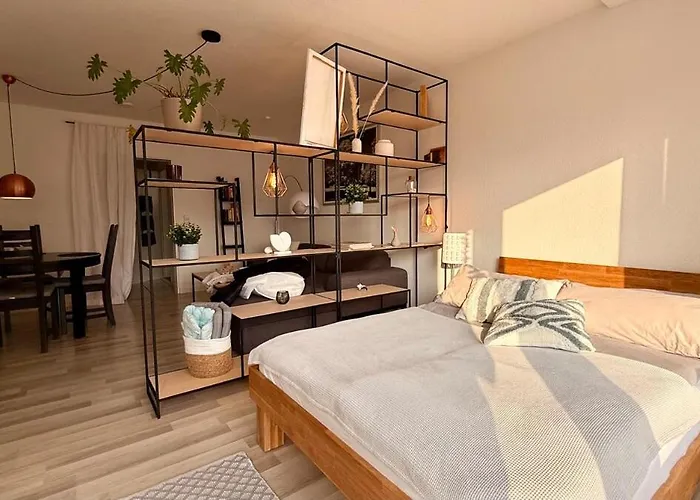 \'Das Kleine Feine\' - Ruhige, Helle Ferienwohnung Mit Parkplatz Und Balkon