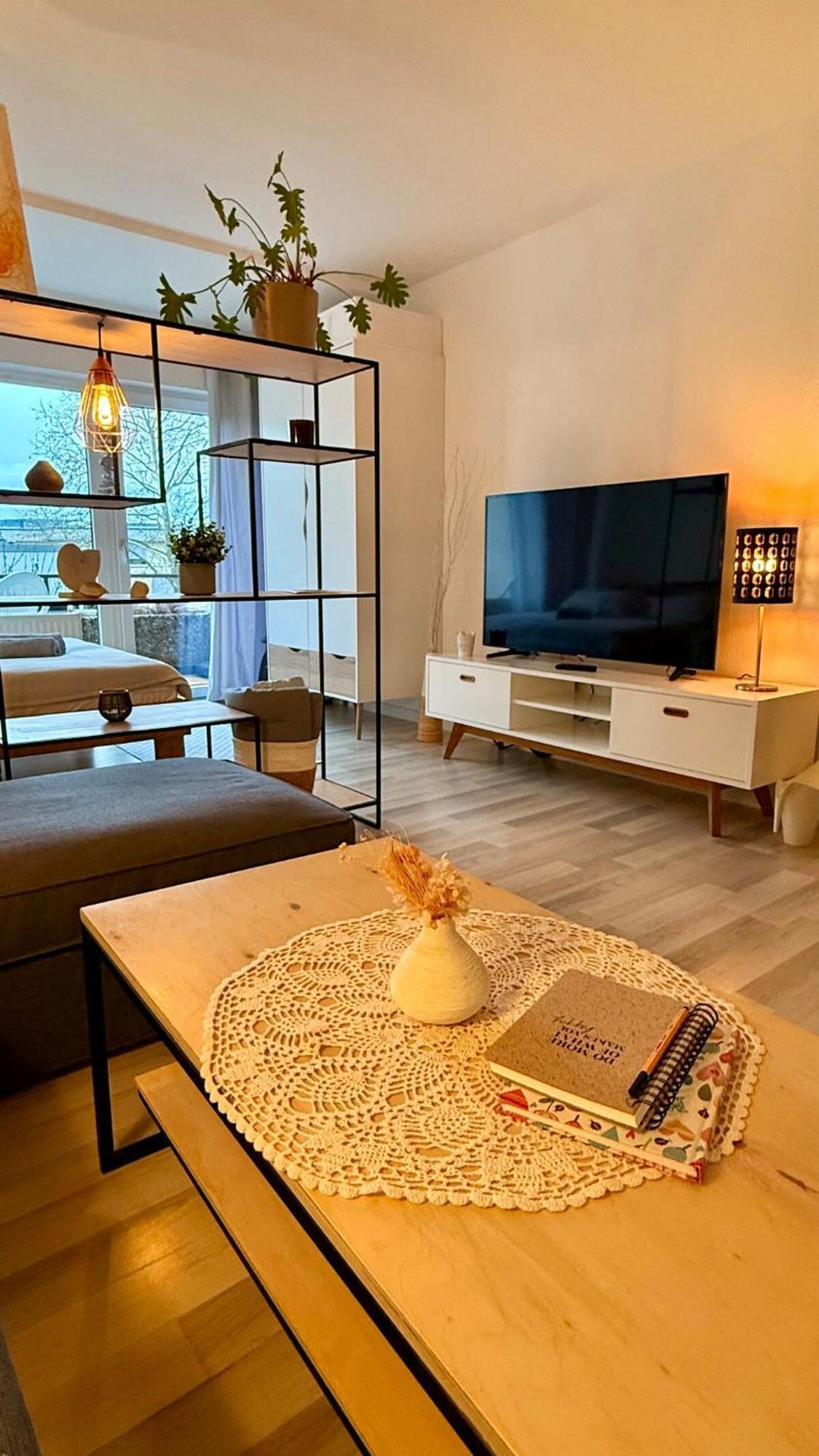 'das Kleine Feine' - Ruhige, Helle Mit Parkplatz Und Balkon